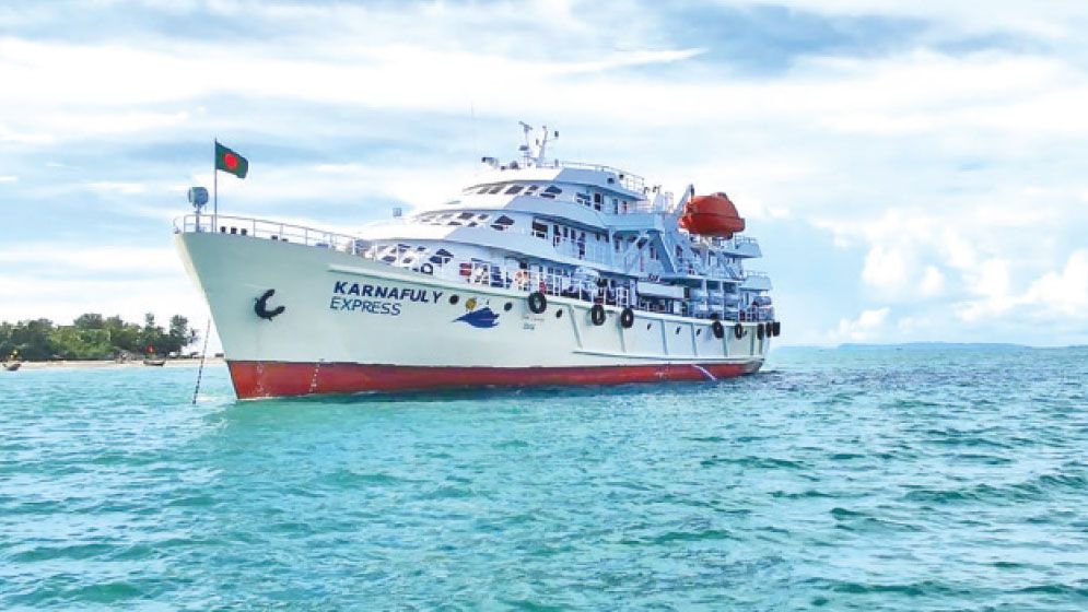 Ships to St Martin set sail today as overnight stays resume