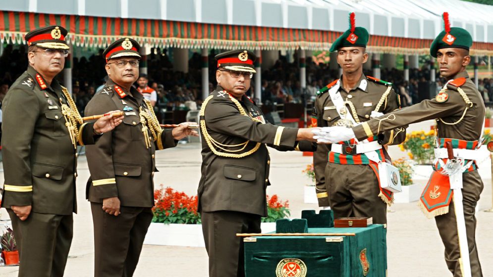 Army chief for developing army as a professional force