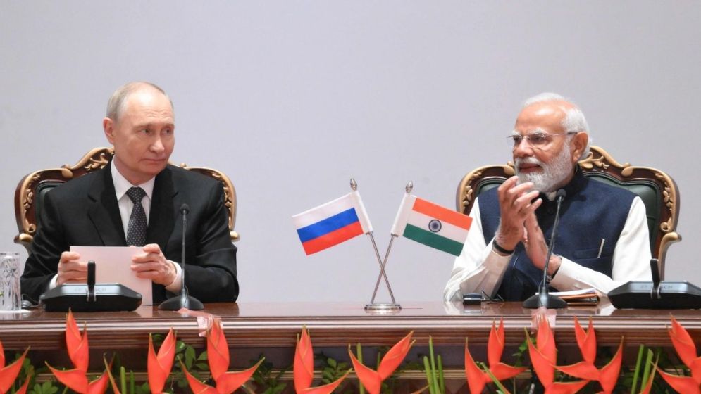 Putin offers India 'uninterrupted' oil in summit talks with Modi