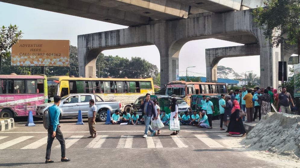 Students lift Shahbagh blockade, traffic returns to normal