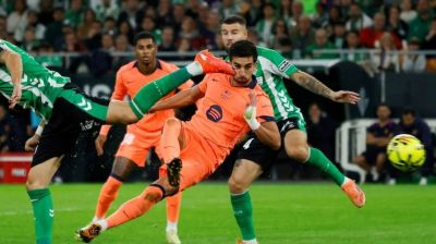 Torres bags hat-trick as Barcelona batter Betis 5-3