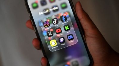Australia bans under-16s from social media in world-first crackdown