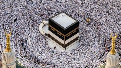 Saudi Grand Mosque introduces child safety bracelets for Umrah and Hajj visitors