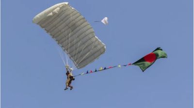 Bangladesh sets world record for parachuting with highest number of flags