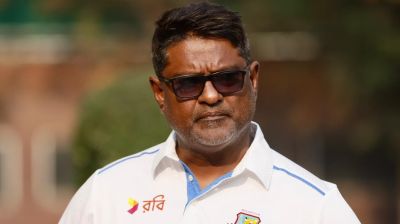 Naveed Nawaz urges focus on title talk after semifinal spot