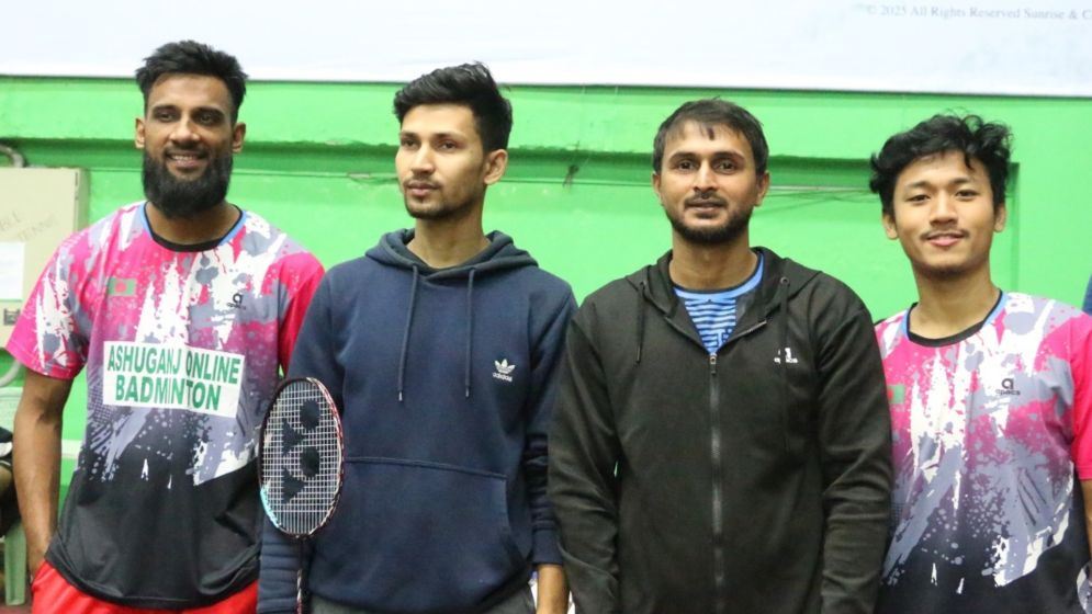 After two days of setbacks, hosts shine with historic doubles success