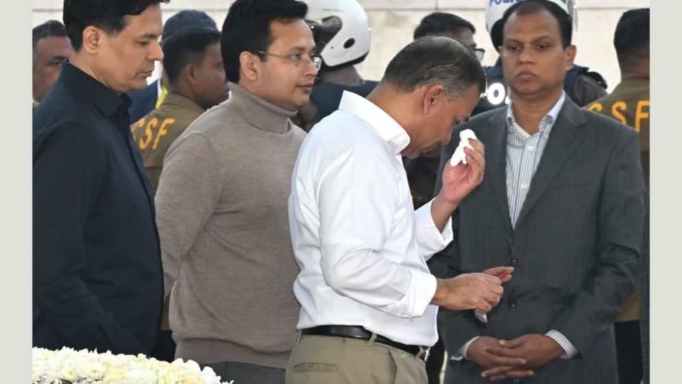 Tarique pays homage to Zia with emotion, tears