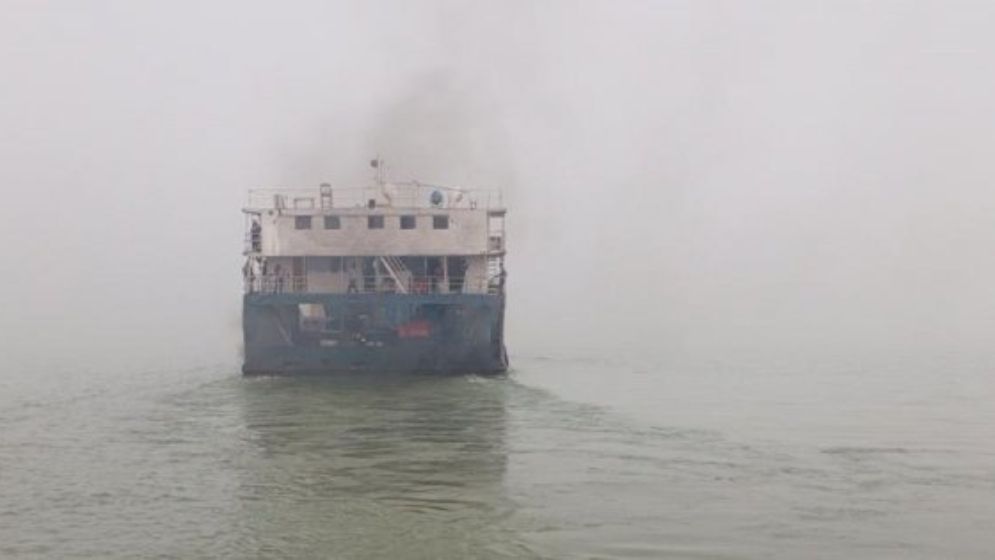 Shariatpur-Chandpur ferry services suspended due to dense fog