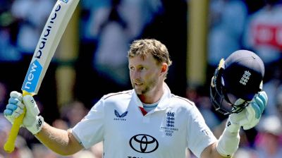 Root's majestic 160 powers England to 384 in final Ashes Test