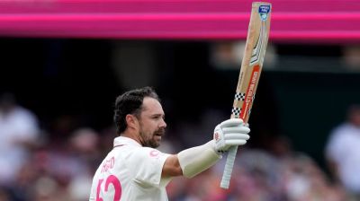Head century helps Australia near England's tally in fifth Ashes test