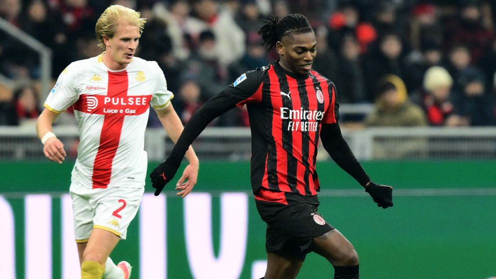 AC Milan scrape a point with Genoa after late penalty howler