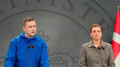'We choose Denmark,' says Greenland ahead of US talks
