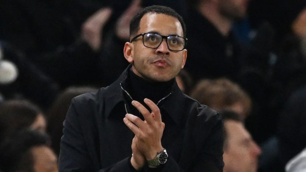 Chelsea’s Rosenior takes blame for Sanchez's errors in League Cup loss