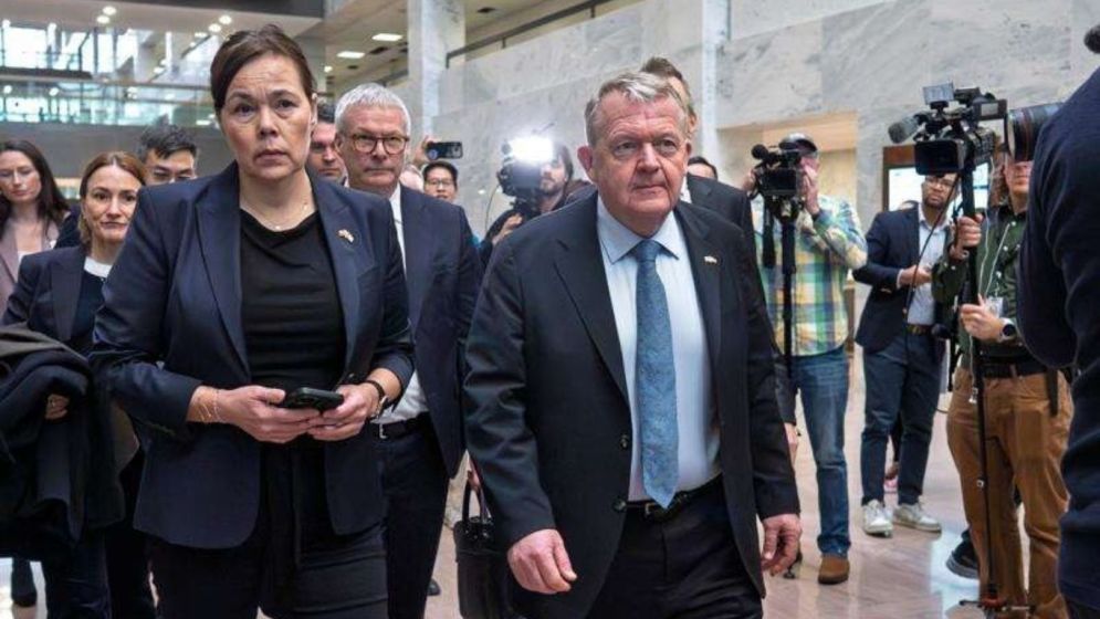 European troops arrive in Greenland as talks with US highlight 'disagreement' over island's future