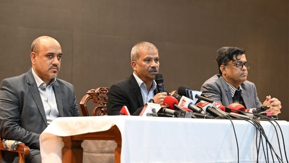 Law Adviser urges social resistance against road blockades