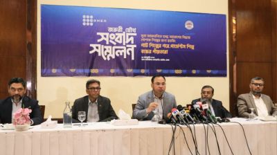Garment industry leaders warn tariffs on yarn may worsen crisis