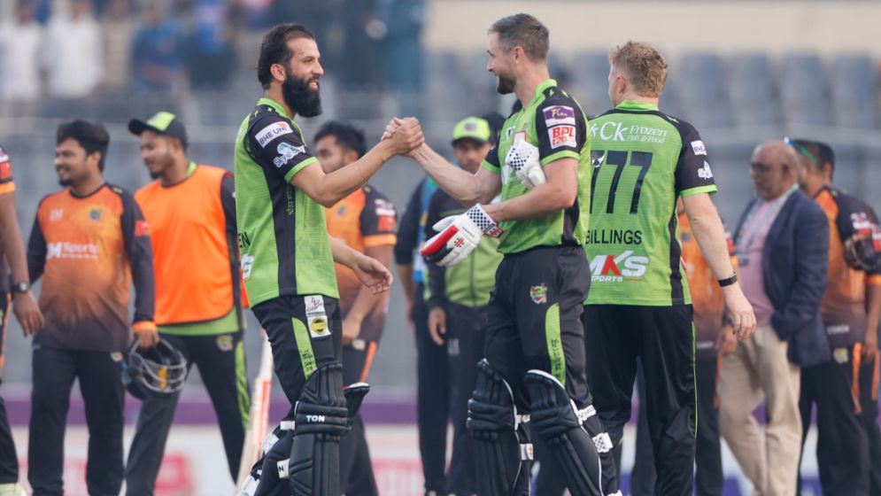 Heartbreak for Riders, Woakes’ last-ball six seals Eliminator