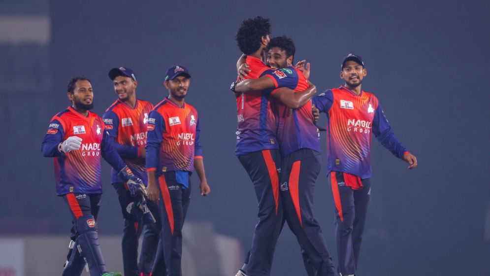 Warriors fight their way into BPL finale