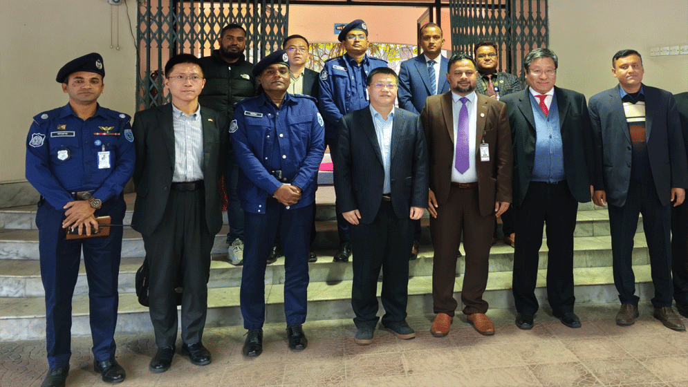 Chinese ambassador visits Uttara EPZ