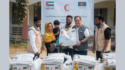 UAE distributes winter relief to Korail slum fire victims