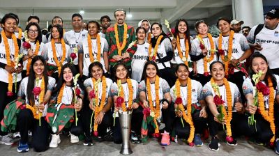 Futsal queens return home