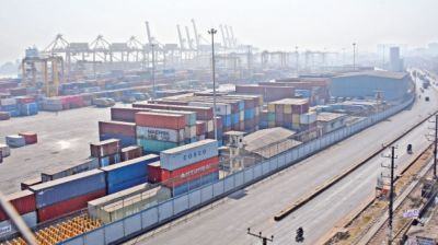Strike at Ctg port continues as containers pile up