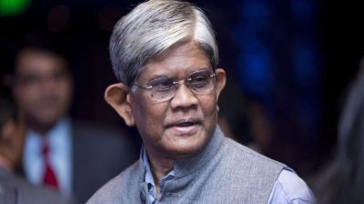 Finance adviser surrenders diplomatic passport