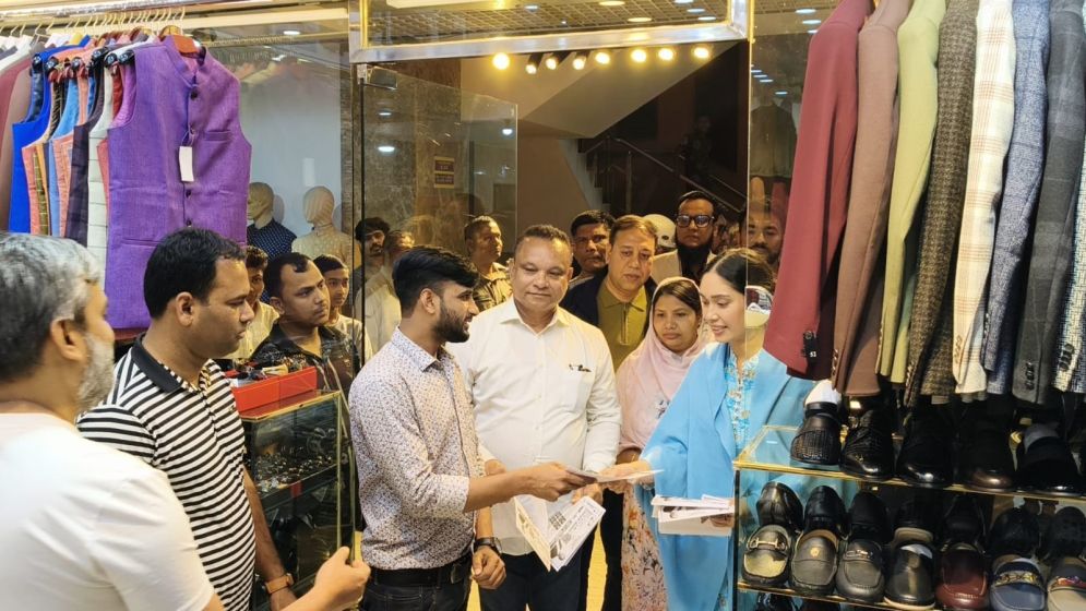 Zaima campaigns for Tarique in Dhaka-17