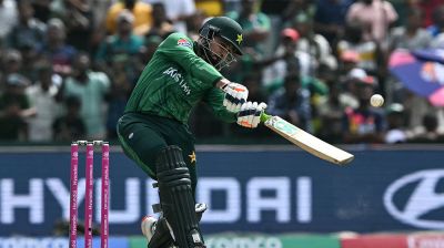 Pakistan beat Netherlands in nerve-testing opener