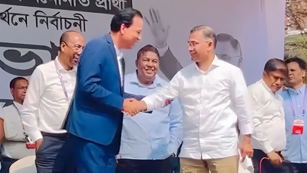 Dhaka-17: Independent aspirant Enayet quits election race