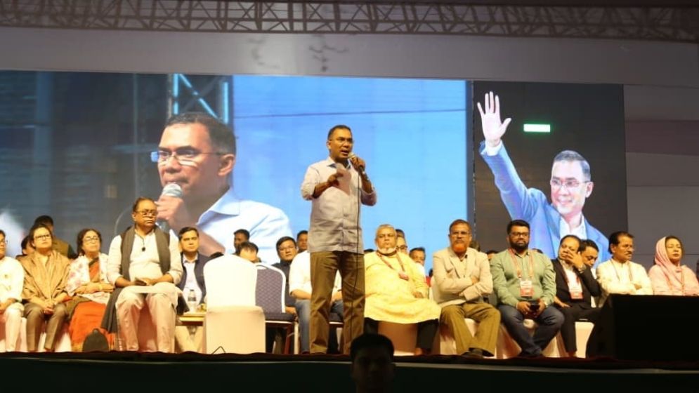 Tarique seeks votes for 'Sheaf of Paddy', also for 'Spade' in Dhaka-12