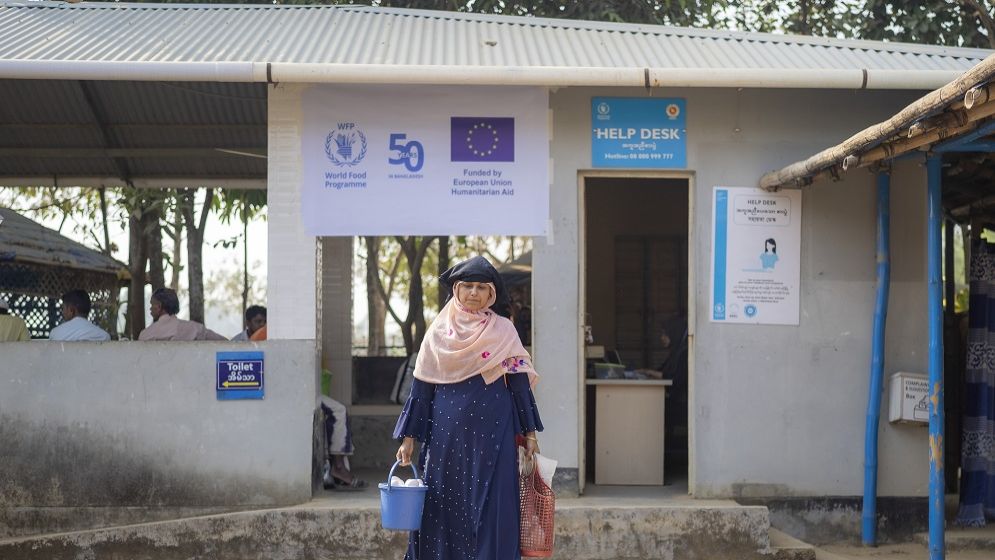 Amid funding crunch, WFP receives vital EU support for Rohingya relief efforts