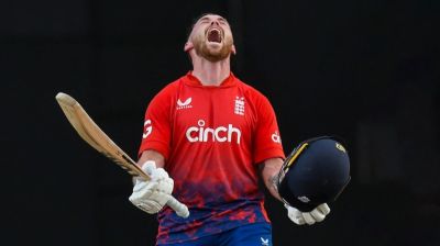 T20 sides 'can't live' with England at their best, says Salt