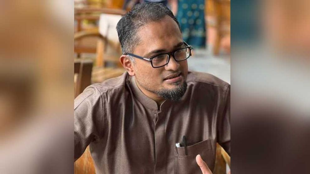 Govt cancels contract of press minister in Delhi