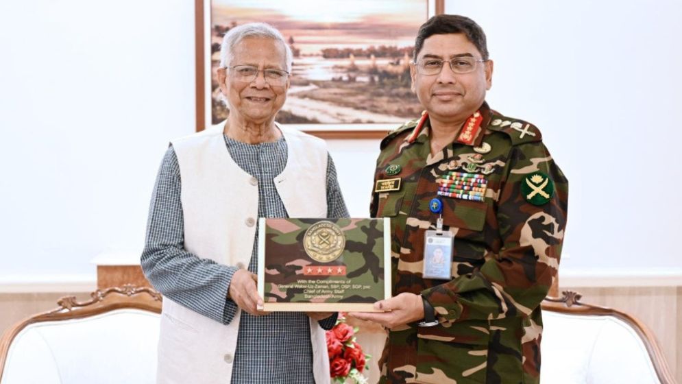 Army Chief calls on Chief Adviser