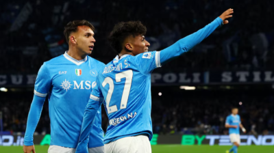Napoli stay third after late goal earns 2-2 draw with Roma