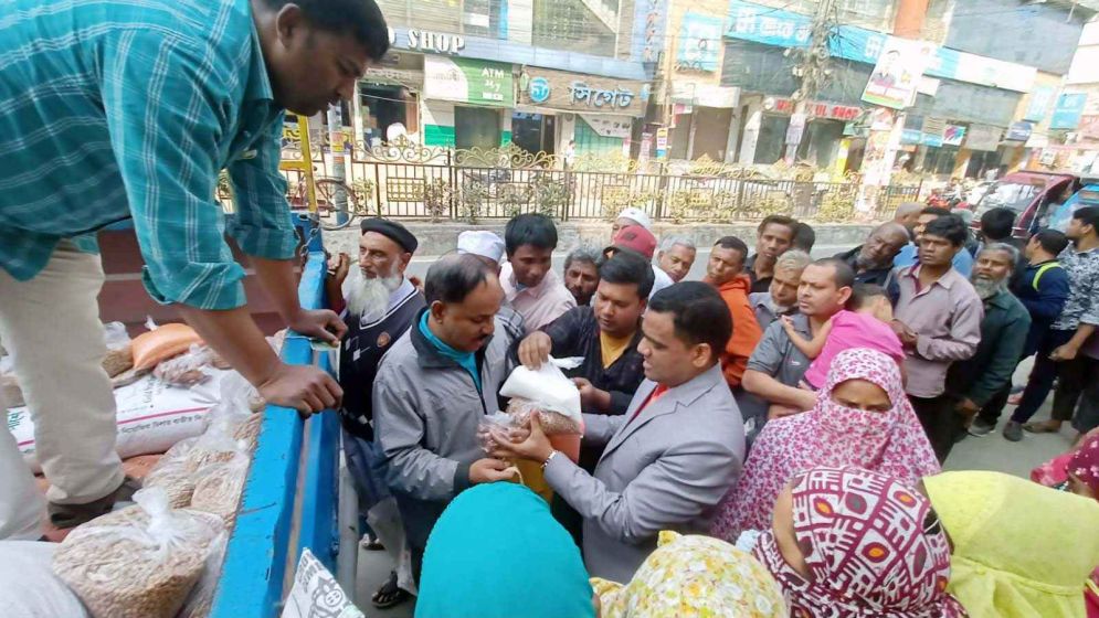 Long queues for TCB goods; people call for more truck sales
