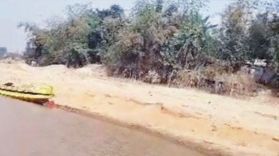‘Illegal sand mining’ in River Jadukata endangers key infrastructures