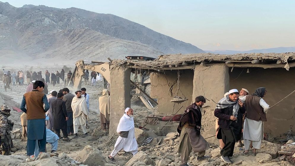 Pakistan launches deadly strikes in Afghanistan