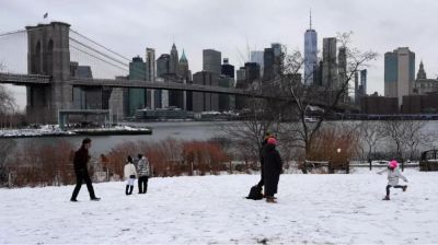 New York mayor orders citywide travel ban ahead of major storm