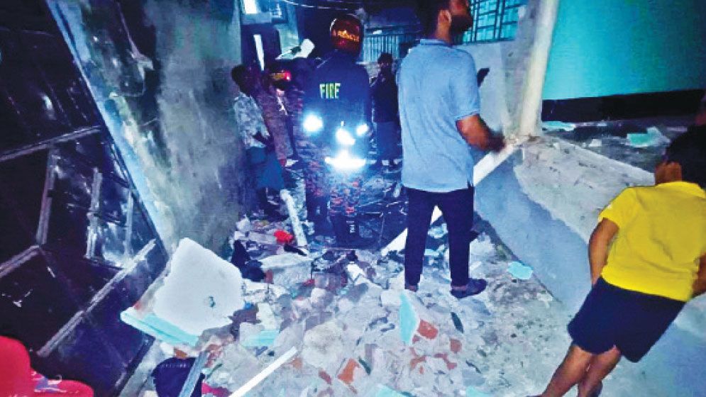 Four of a family, including woman, child, burnt in Cumilla gas explosion
