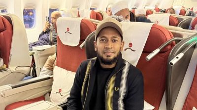 Mushfiq en route to Bangladesh from Saudi Arabia