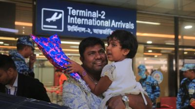 189 Bangladeshis stranded in Dubai return home