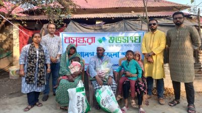 Rickshaw puller’s family gets food supplies for 15 days