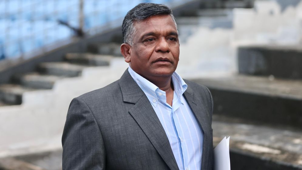 BCB boss Bulbul to return after spending Eid with family in Australia