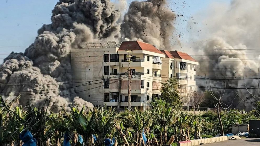 Israel strikes near Tyre in south Lebanon after warnings