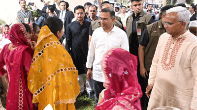 Govt plans to strengthen zakat system for poverty alleviation: PM