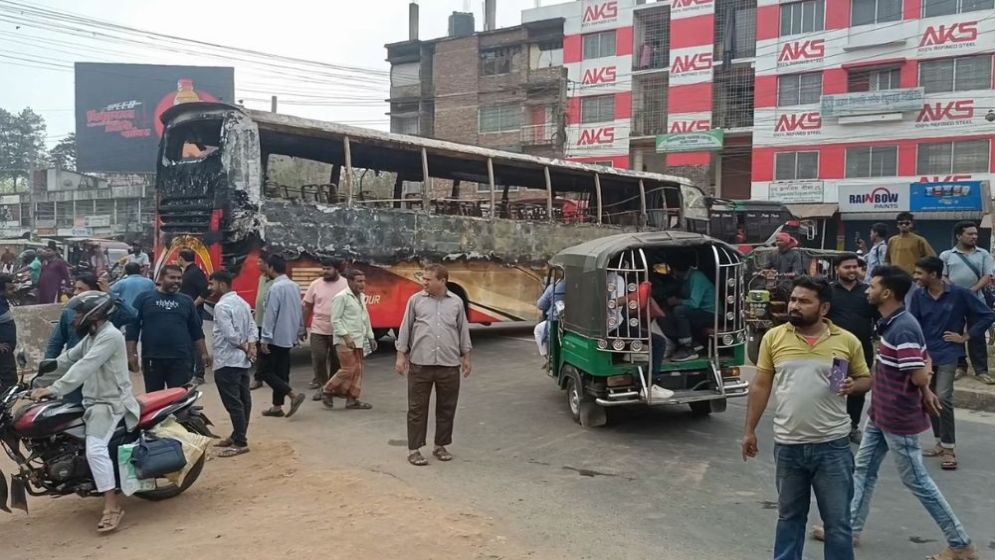 Buses torched in Jhenaidah after youth’s death; transport workers block road in protest