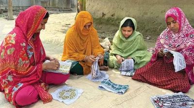 How women in Naogaon turn weaving skills into self-reliance