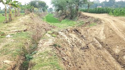 Illegal soil transport allegedly blocks canal in Jhenaidah